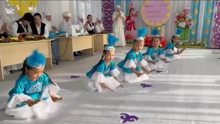 Өнегелі сағат: «Әжемнің сыйлығы»